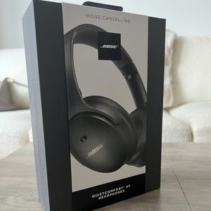 Bose quiet comfort 45 noise cancelling (NWT)